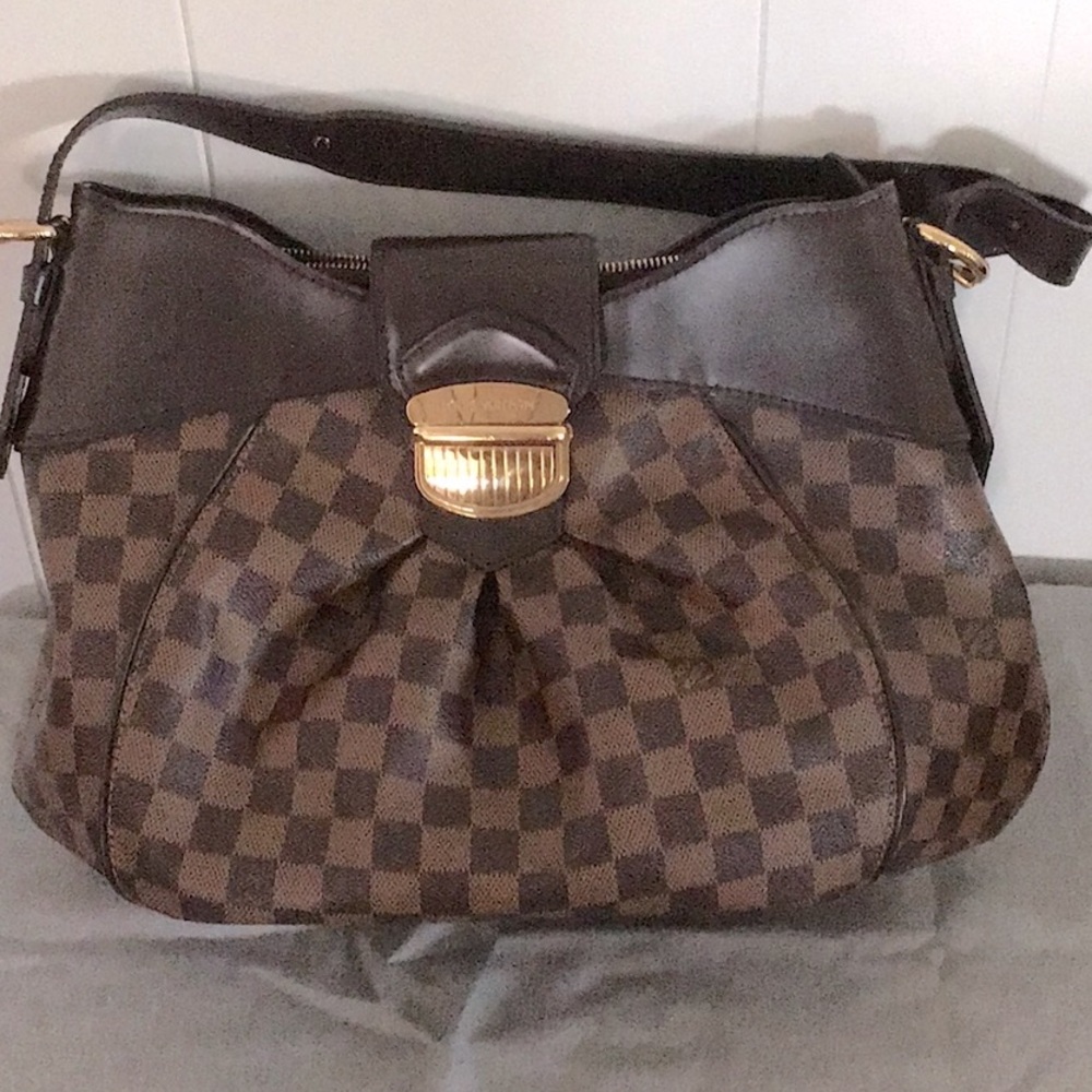 Authentic Louis Vuitton Handbag
